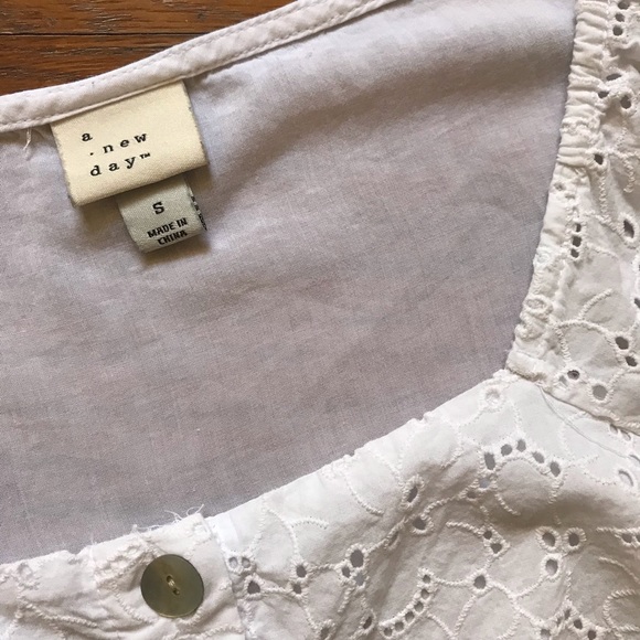 SOLD [A New Day] White Peasant Top Blouse - Picture 4 of 8